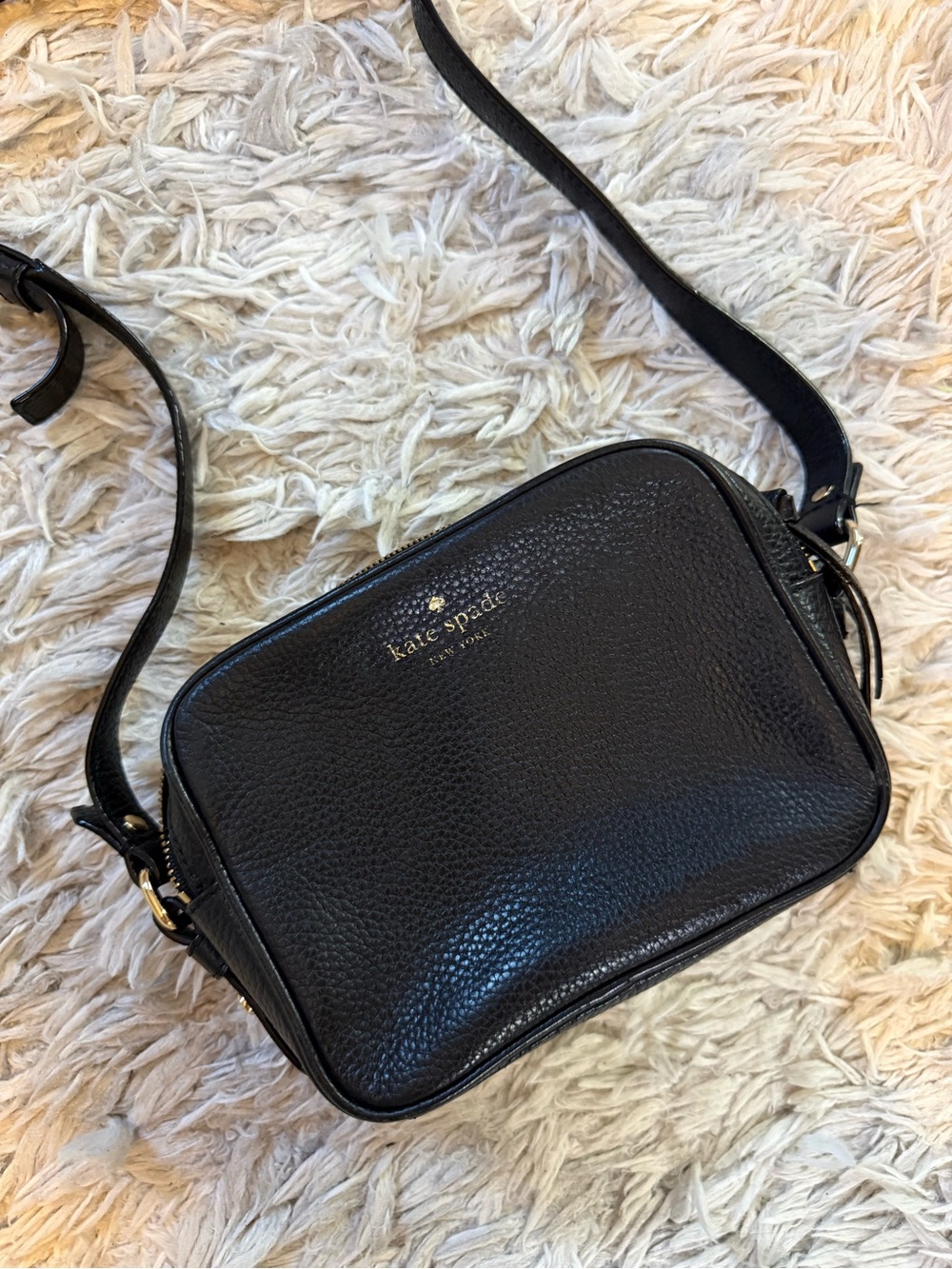 kate spade Black Pebbled Leather Crossbody Camera Bag